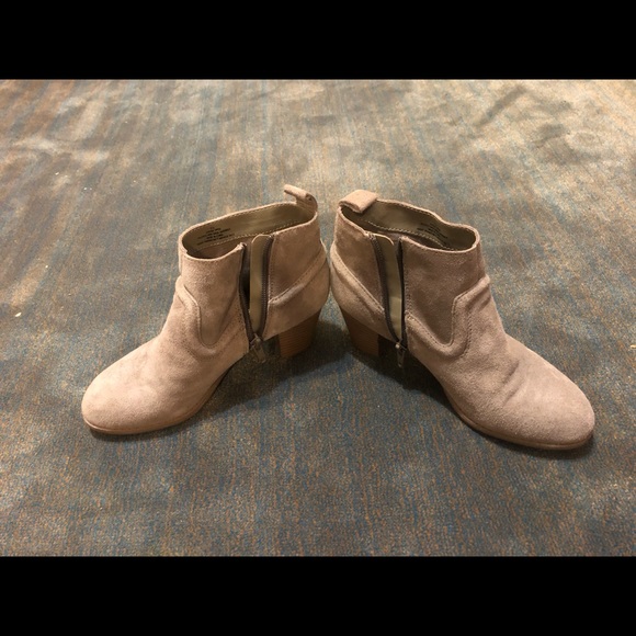 • Mossimo booties • - Picture 3 of 7